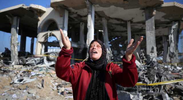 عدوان الاحتلال على غزة في يومه الـ 103.. وتوقع دخول أدوية للقطاع