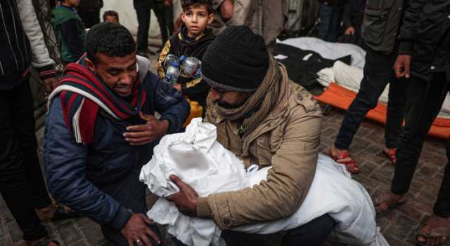 غزة تطالب بالعدل والاحتلال يواصل مجازره لليوم الـ137
