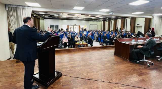 امين عام الميثاق يحاضر في طلبة البلقاء التطبيقية كلية عجلون الجامعية