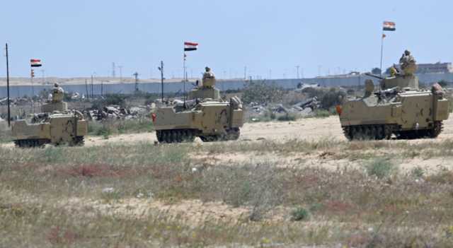 الجيش المصري يعزز تواجد مدرعاته على حدود غزة.. تفاصيل