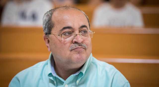 العصابات اليهودية المتطرفة تطالب بإقالة أحمد الطيبي من الكنيست.. ما القصة؟