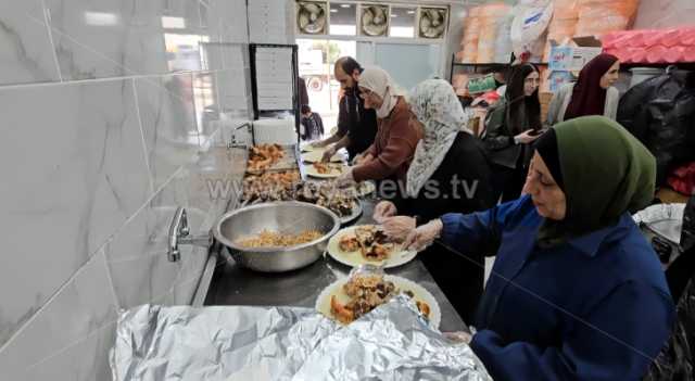 موائد الرحمن وإطعام المحتاجين.. 3 أعوام على تكية الخير في إربد