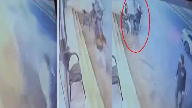 فتاة كادت تدهس 3 شبان بعدما فقدت السيطرة على سيارتها..فيديو