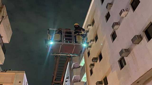 اندلاع حريق بغرفة داخل مبنى سكني بالمدينة المنورة .. صور