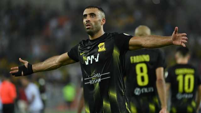 معلق بعد هدف الاتحاد: والله أمك داعيتلك يا حمدالله .. فيديو