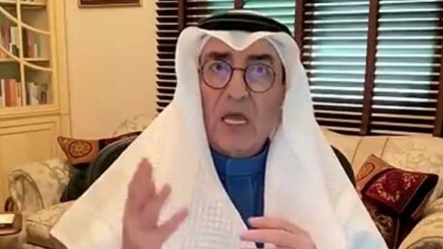 خبير يوضح هل مجموعة بريكس ستتمكن من إنهاء هيمنة الدولار عالميًا .. فيديو