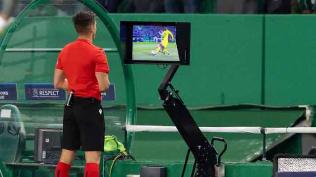 الاتحاد الآسيوي يعلن تطبيق تقنية الفيديو VAR بدايةً من دور المجموعات