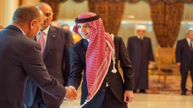 الأمير هاشم بن عبدالله الثاني أثناء أداء اليمين الدستوري نائبًا للملك .. صور
