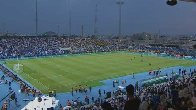 جماهير الهلال والنصر تحتج على تشغيل الأغاني في وقت الصلاة.. فيديو