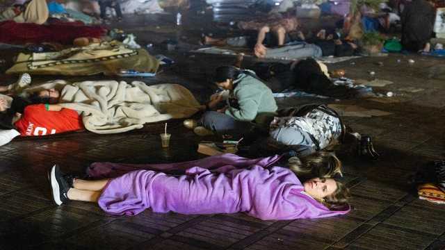 آلاف الأشخاص بلا مأوى بعد زلزال المغرب..صور