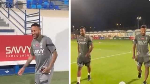 نيمار يشارك في تدريبات الهلال استعدادا لمواجهة الرياض .. فيديو