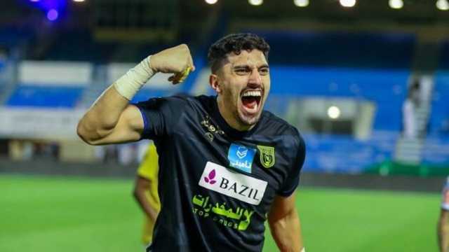 الأهلي يخطف حارس التعاون من النصر