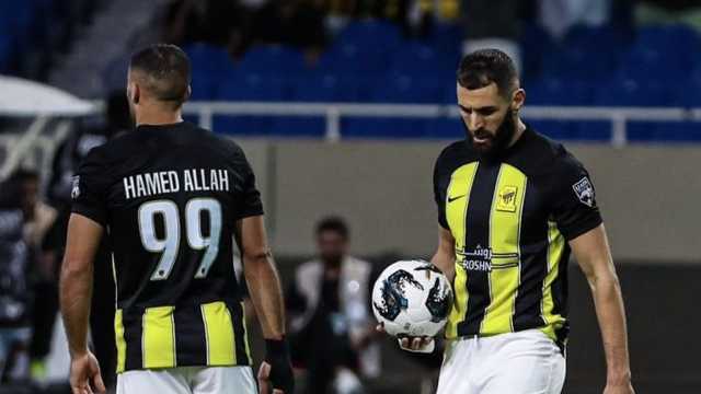 إصابة بنزيما وحمدالله تقلق جماهير الاتحاد