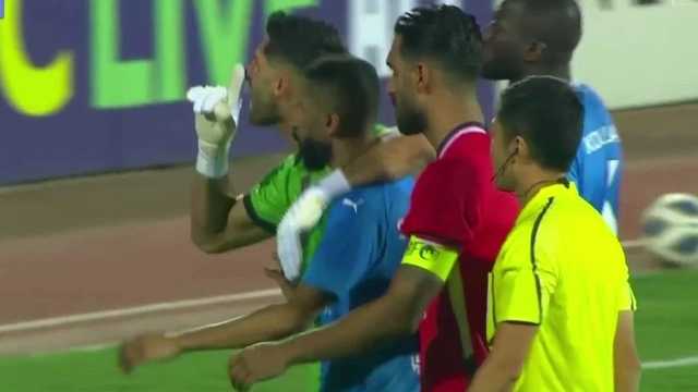 جماهير الهلال تشيد بموقف حارس نساجي