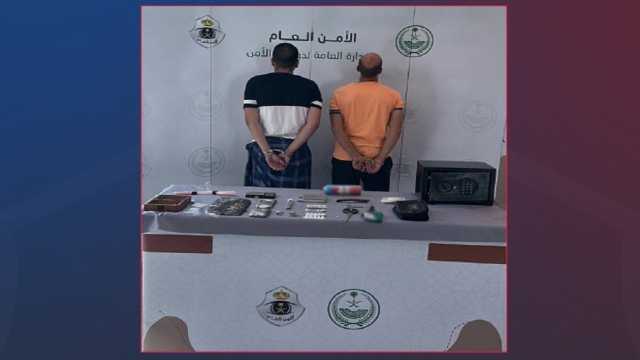 القبض على مقيمين لترويجهما مواد مخدرة في جدة