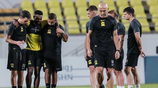 إصابة مهند الشنقيطي.. وكورنادو يغيب عن تدريبات الاتحاد