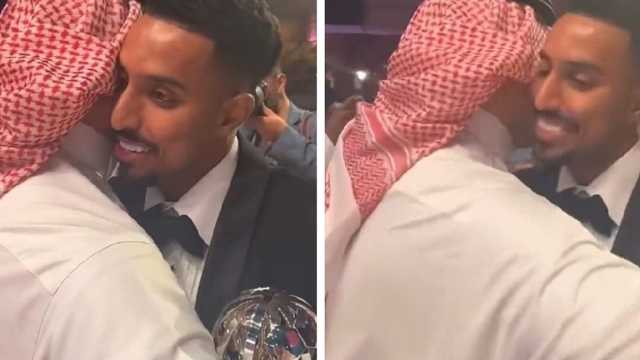 الدوسري مع المسحل ومانشيني بعد التتويج.. فيديو