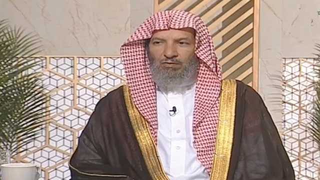 هل يجوز لطالب العلم أن يُفتي غيره في أمور الدين.. الشثري يجيب.. فيديو