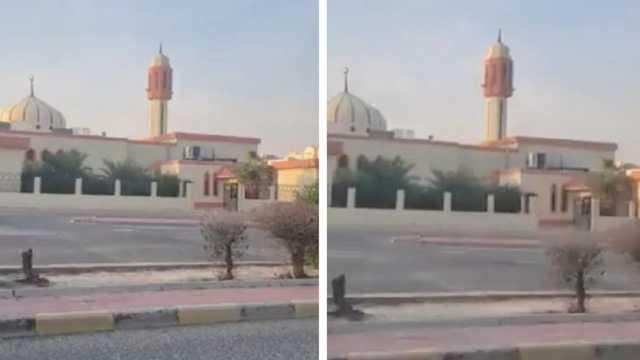 أطفال يستخدمون ميكروفون المسجد لإنقاذهم بعد غلق الباب عليهم.. فيديو