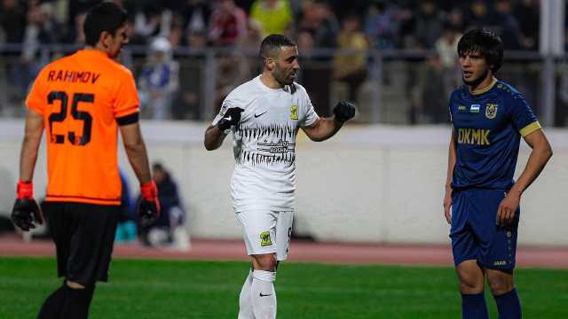 الإعلام الأرجنتيني يحتفل بفوز غاياردو الأول مع الاتحاد