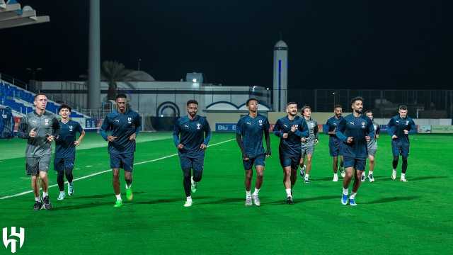 الهلال يبدأ تدريباته استعدادا للقاء ناساجي.. صور