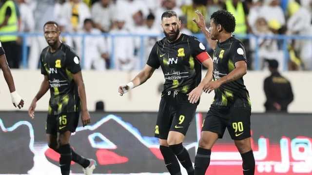 عودة بنزيما ورومارينهو لتدريبات الاتحاد