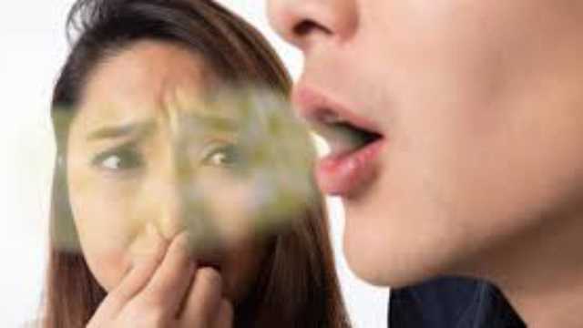 رائحة الفم الكريهة مؤشر لبعض الأمراض أخطرها نفث الموتى