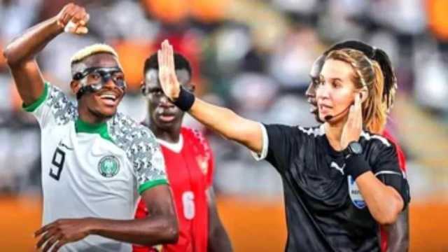 أبرز المعلومات عن أول امرأة عربية تقود مباراة في كأس أفريقيا