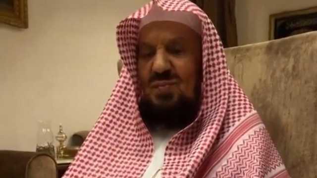 مقطع طريف لـ المنيع في أحدث ظهور له .. فيديو