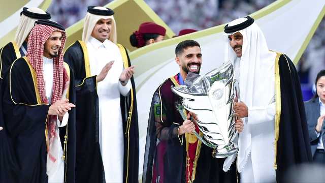 على طريقة ميسي .. قطر تتوج بطلاً لكأس آسيا.. فيديو