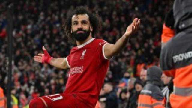 محمد صلاح على رادار الهلال