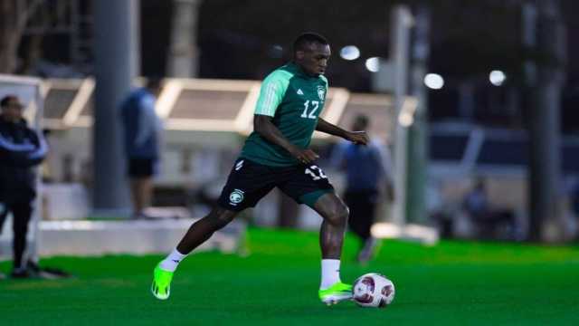 إدارة المنتخب: سعود عبدالحميد فضل السفر برًا رغم تحديد رحلة طيران .. فيديو