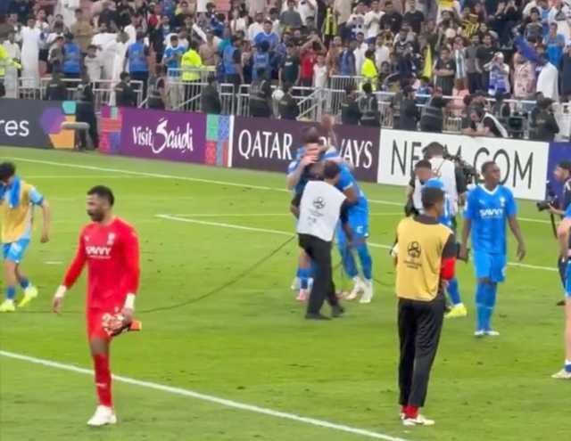 ميتروفيتش والبليهي في احتفالية جنونية مع جماهير ‎الهلال .. فيديو