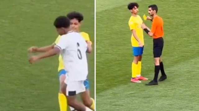 كريستيانو جونيور يدفع لاعب الشباب والحكم يٌعاقبه.. فيديو