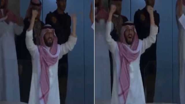 فرحة فهد بن نافل بفوز الهلال بدوري السلة.. فيديو