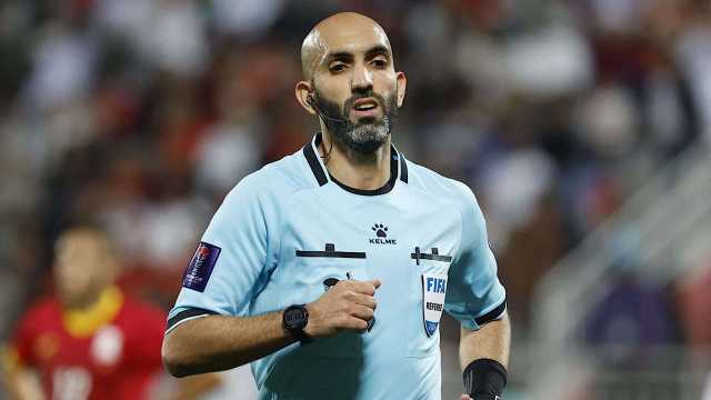 الاتحاد الآسيوي يكلف حكم كويتي لقيادة مواجهة الهلال والعين