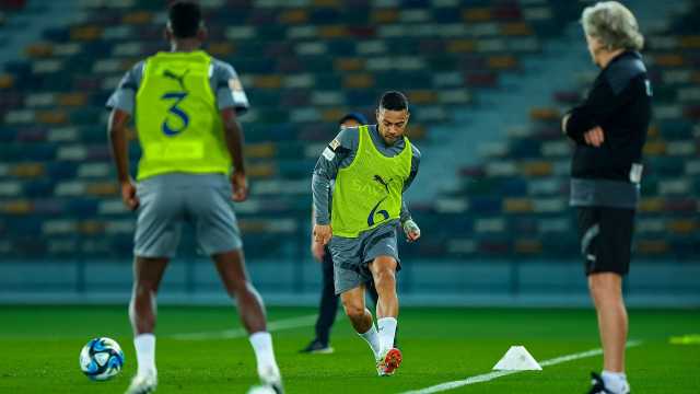 بمناورة وتكتيك .. جيسوس يجهز الهلال لمواجهة الاتحاد في نهائي السوبر