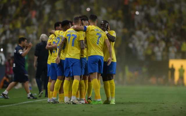 الهلال ينجو من فخ الخسارة ويتعادل مع النصر