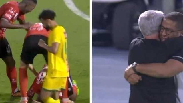 احتفال لاعبي الرياض مع مدربهم بعد البقاء في دوري روشن.. فيديو