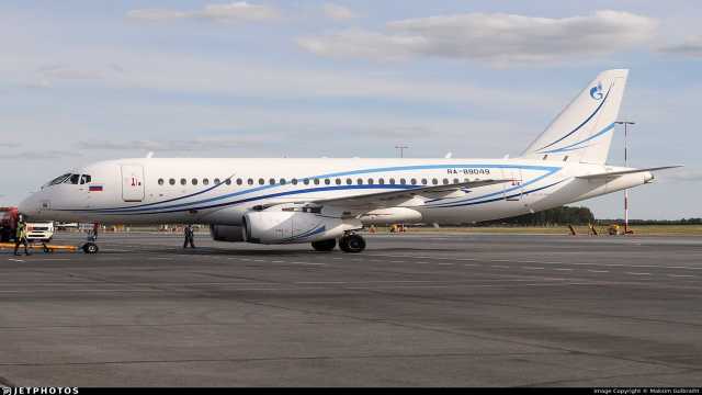 أنباء عن تحطم طائرة سوخوي من طراز Superjet 100 قبل قليل.. فيديو