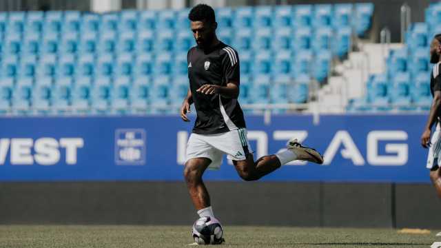 الأهلي يسابق الزمن لتجهيز البريكان قبل لقاء الهلال