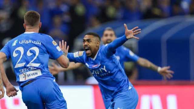 اختبارات تحدد مصير فيجا من مواجهة الهلال .. وسافيتش يعوض مالكوم