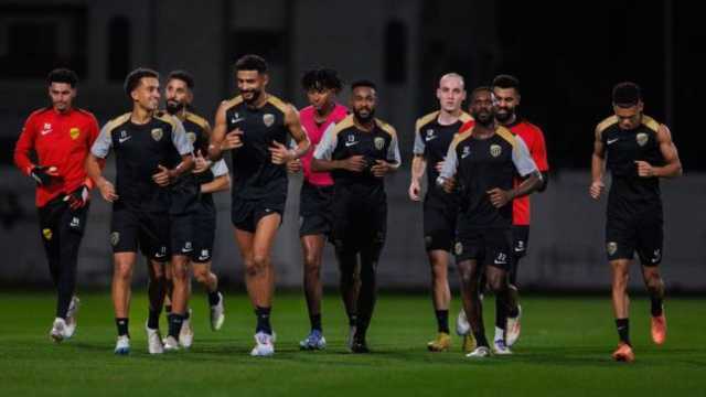 الاتحاد يستعد لمواجهة الهلال بحضور الجماهير .. صور