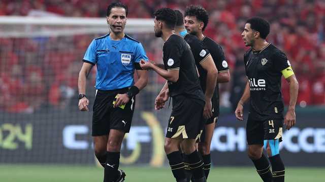 لحظة انسحاب الزمالك أمام الأهلي في السوبر الأفريقي .. فيديو