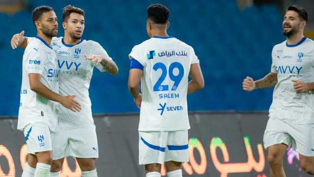 الهلال يقسو على الخلود برباعية .. فيديو