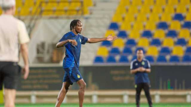 سيماكان يشارك في تدريبات النصر