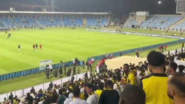 جماهير ‎الاتحاد تطلق صافرات الاستهجان للمدرب بلان .. فيديو