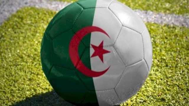 وفاة لاعب جزائري بسكته قلبية في الملعب