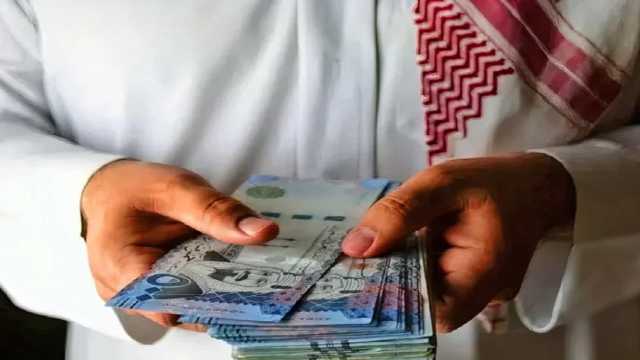 قصة مستثمر خسر كل ثروته بعد مكالمة نسائية.. فيديو