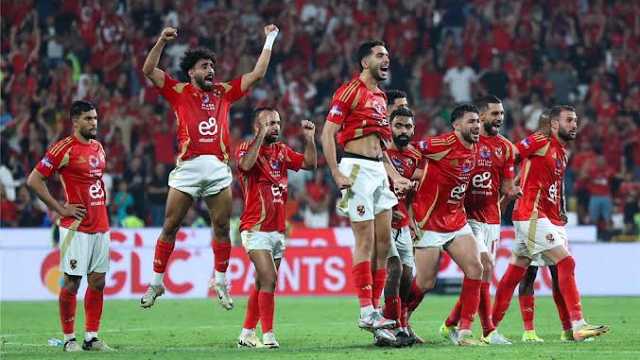 رئيس الفيفا يهنئ الأهلي المصري وينهي الجدل بينه وبين العين الإماراتي